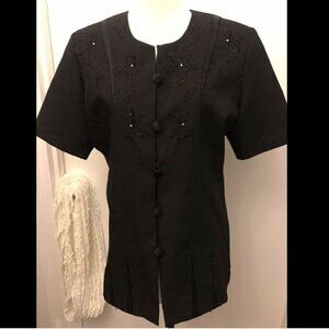 Limited Apparel Inc. Size 10. Short Sleeve Top. Beaded and Embroidered. Tunic
